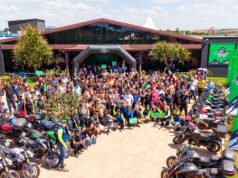 Bajaj celebra resultados de 2025 com Dominar Rides especial