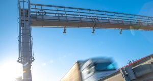 Pagamento de vale-pedágio por leitura de placa chega ao transporte de cargas Pagamento de vale-pedágio por leitura de placa chega ao transporte de cargas