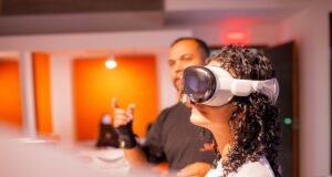 Vozes Futuras capacita mil jovens em habilidades digitais Vozes Futuras capacita mil jovens em habilidades digitais