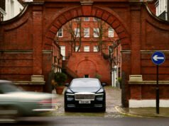 Rolls-Royce Spectre consolida posição no acervo de colecionadores