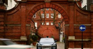 Rolls-Royce Spectre consolida posição no acervo de colecionadores