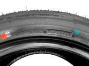 Códigos e etiquetas nos pneus revelam dados essenciais para motoristas