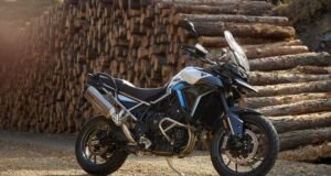 Triumph lança Tiger 900 Alpine e Desert Edition