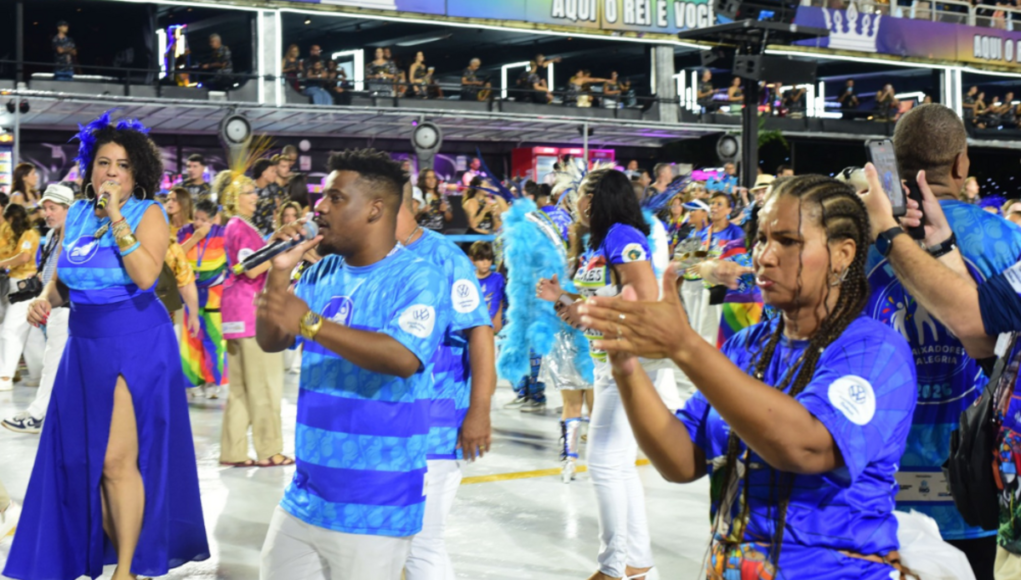 Embaixadores da Alegria abre o Desfile das Campeãs 2026 com inclusão no sábado