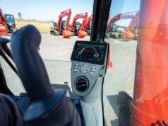 Link-Belt destaca cabine da série X3E como elemento central para desempenho operacional