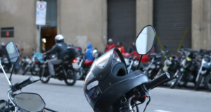 Exame para mototáxi e motofrete passa a ser exigido em São Paulo