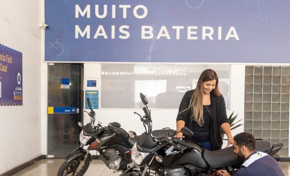 Moura reforçou padrão para baterias no Salão de Motopeças Moura reforçou padrão para baterias no Salão de Motopeças