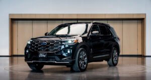 Novo papamóvel celebra conexão entre Ford e Chicago