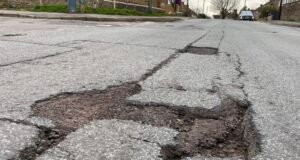 Buracos se tornam motivo de preocupação nacional para motoristas