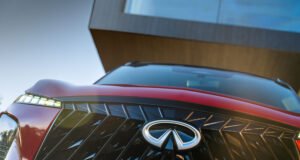 Luxo e esportividade: Infiniti aposta no QX65 para nova era da marca