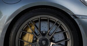 Pirelli desenvolve pneu sob medida para o Porsche 911 Turbo S