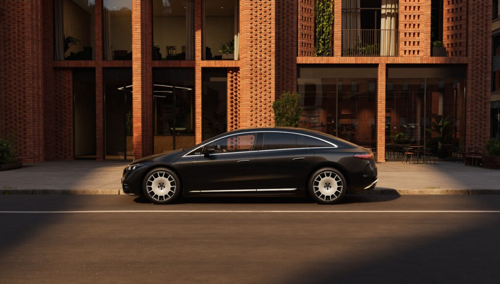 Der neue EQS: Weiter denken, weiter fahrenThe new Mercedes-Benz EQS: Smarter than ever. Further than ever.