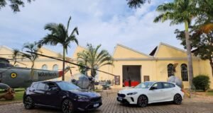 BMW M135 xDrive chega ao Brasil com foco em desempenho