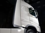 Volvo FH 2026 incorpora soluções validadas em estradas brasileiras
