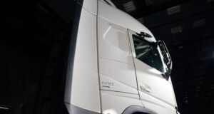 Volvo FH 2026 incorpora soluções validadas em estradas brasileiras