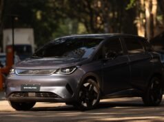 BYD lança Dolphin SE com motor de 177 cavalos e autonomia de até 330 quilômetros