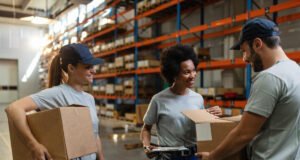 Terceirização logística cresce no Brasil Terceirização logística cresce no Brasil