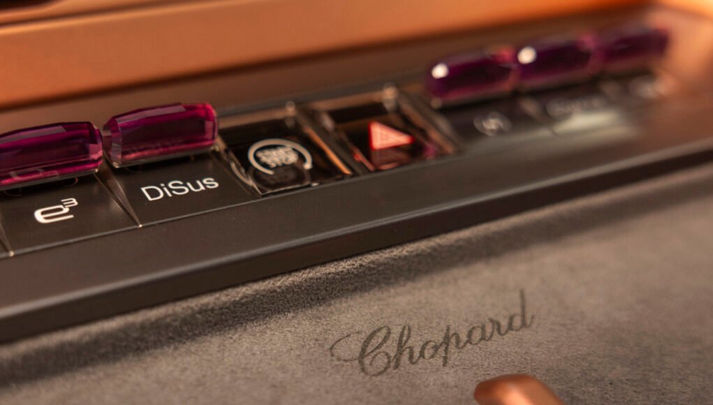 DENZA Chopard Z9GT Details 3