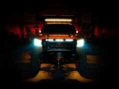 Nissan Frontier PRO-4X se transforma em veículo extremo