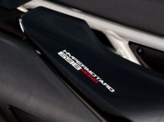 Ducati lança Hypermotard 698 Mono Nera por R$ 82 mil