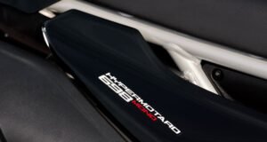 Ducati lança Hypermotard 698 Mono Nera por R$ 82 mil