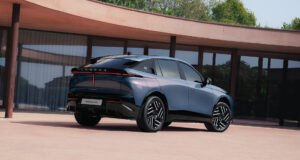 Nova geração do Lancia Gamma entra na fase final de testes na Itália
