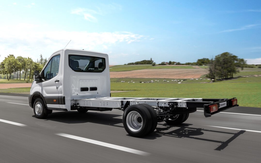 Veículo Ford Transit em operação