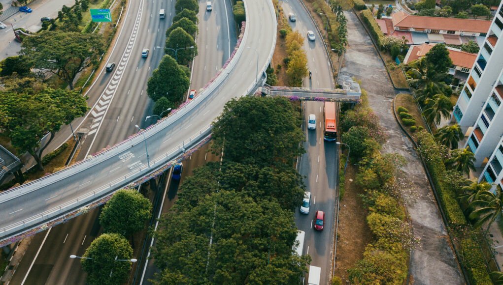 Ineficiência logística amplia emissões no transporte