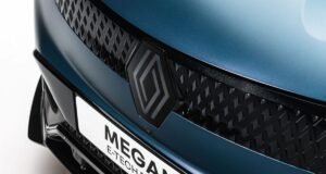Renault renova o Megane E-Tech electric com foco em eficiência e conectividade