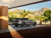 Audi A6 allroad chega com carroceria mais larga, sistemas de assistência e motores eletrificados