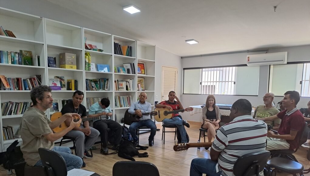 Oficina aborda deficiência visual na educação musical