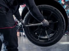 Bugatti e Michelin validam pneus exclusivos para o Tourbillon