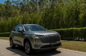 GWM Haval H6 2027 estreia combinando eletrificação e etanol