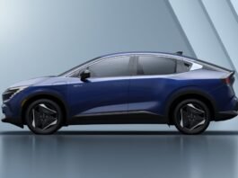 Mitsubishi Eclipse Sportback EV estreia com base no Nissan LEAF