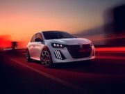 Peugeot E-208 GTi combina desempenho com autonomia de 375 quilômetros