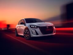 Peugeot E-208 GTi combina desempenho com autonomia de 375 quilômetros