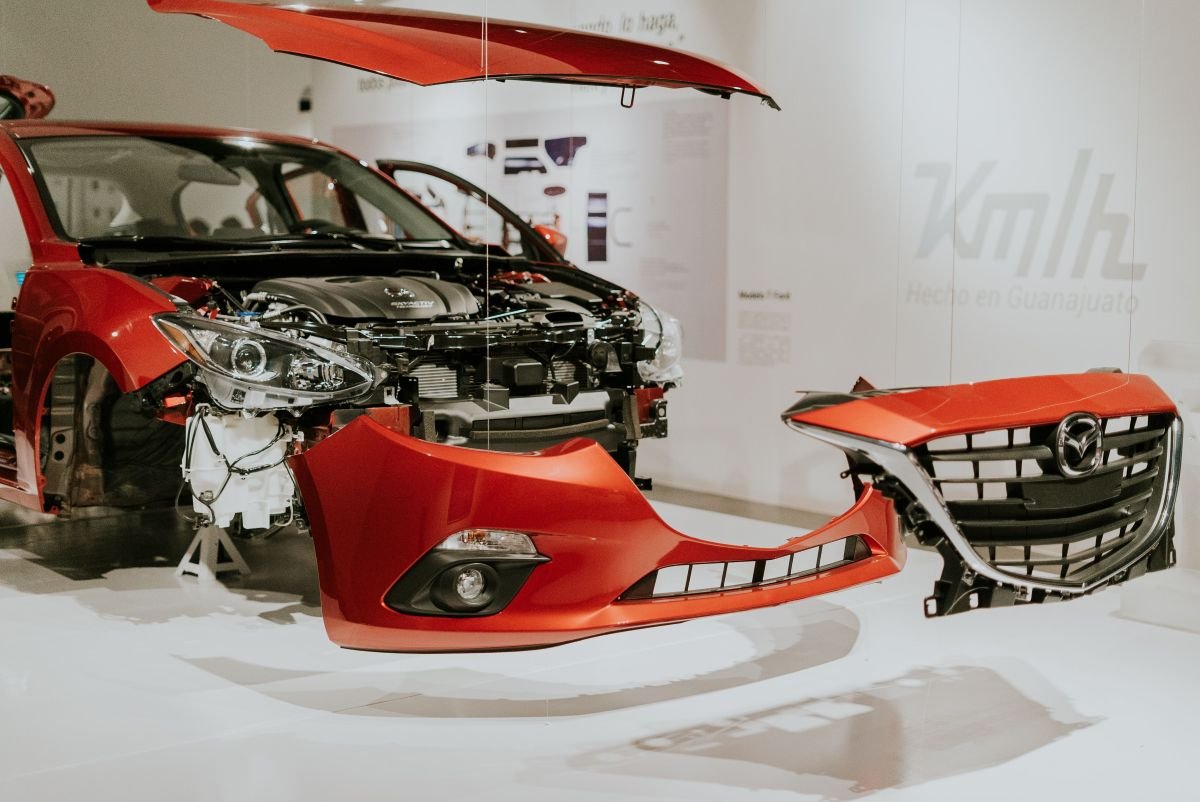 Foto ilustrativa de componentes automotivos