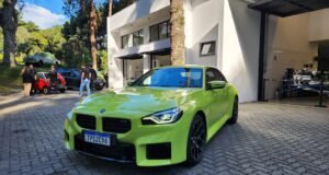 BMW M2 mostra como potência e controle se encontram ao volante