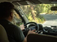 Endividamento cresce entre motoristas de aplicativo no Brasil