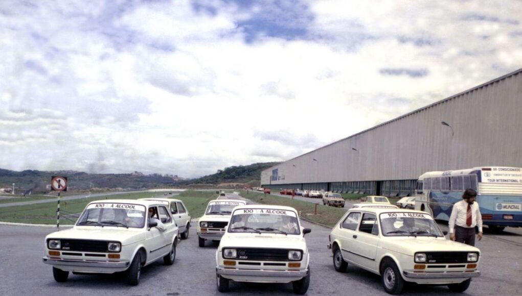 005-fiat147etanol