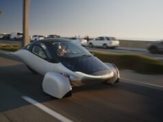 Aptera aproxima carro solar da etapa de produção