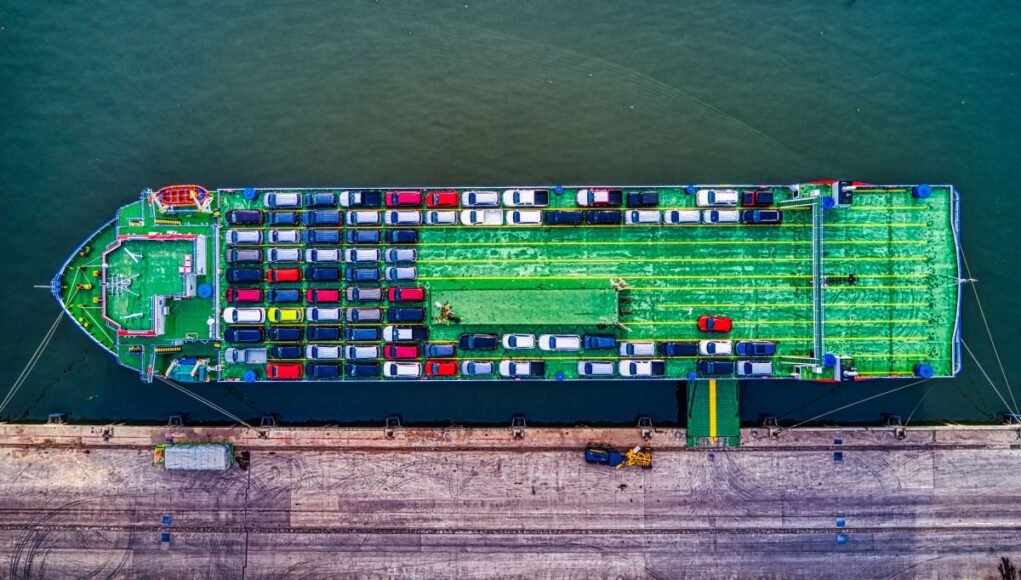 Carga automotiva cresce 8% no Porto de Paranaguá - Pexels