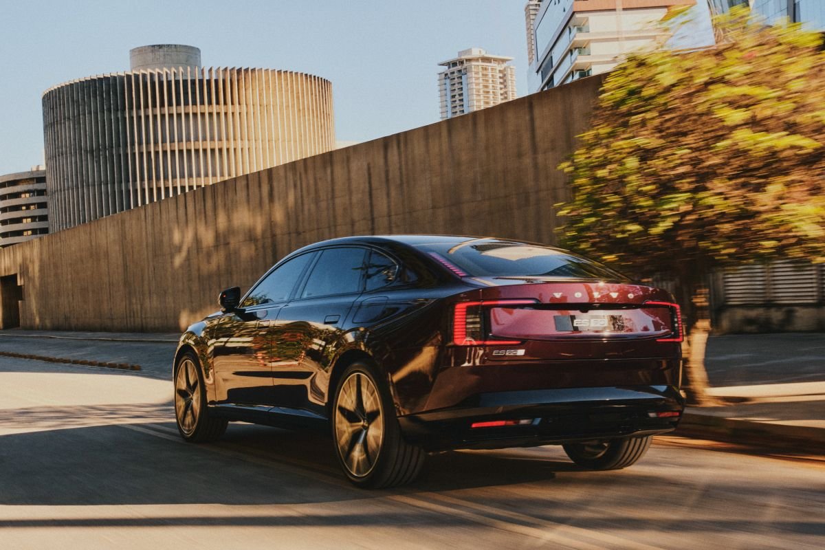 Volvo ES90 no Brasil