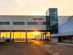Toyota amplia pesquisa de híbridos flex com centro em Sorocaba