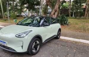 Geely EX2 revela vantagens do veículo elétrico no cotidiano urbano