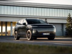 Hyundai IONIQ 9 amplia gama com acabamento Calligraphy Black Ink