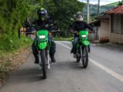 Kawasaki amplia linha KLX230 com três versões para 2027