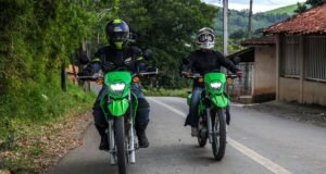 Kawasaki amplia linha KLX230 com três versões para 2027