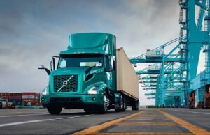 Volvo inicia exportação de caminhões da nova fábrica mexicana