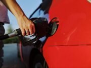 Gasolina E20 expõe debate sobre qualidade do combustível
